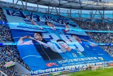 中超再现辽宁德比！辽宁铁人发布战大连英博海报：山海有情 - 体坛热点 - 体育在线窗