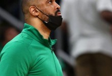 你也学乌度卡？阿特金森：不打算公布第五名首发 不想说了又改 - 全景赛事 - 体育在线窗