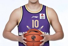 撞飞张庆鹏！邹雨宸打趣：他说我赢球了不高兴 所以狠狠给他一下 - 全景赛事 - 体育在线窗