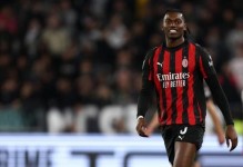 被推荐给巴萨！莫雷托：若有5000万+奖金报价，米兰会考虑卖莱奥 - 体坛热点 - 体育在线窗