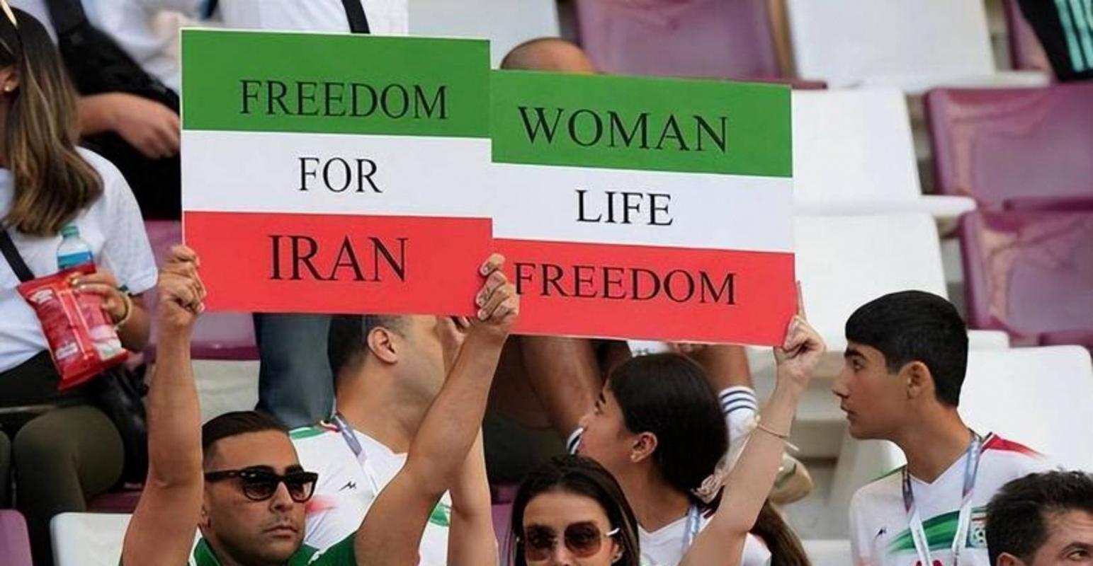 邮报：亚洲杯对阵韩国，伊朗女足赛前拒唱国歌