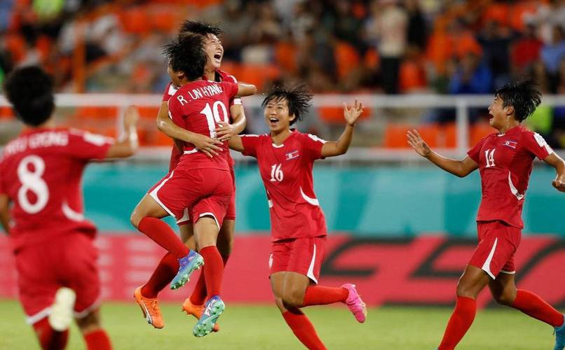 半场-朝鲜女足3-0乌兹别克斯坦女足 明有成戴帽+精彩凌空抽射破门