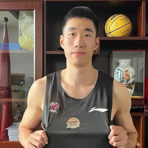 莫兰德:若辽篮不续约我 微博就没用了 想你们记住我 没啥是永恒的