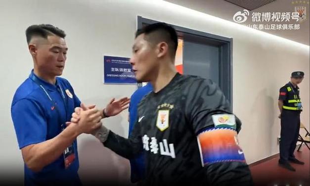 宿茂臻：阿尔瓦罗能否出场还要看教练组评估 欢迎大羽回家