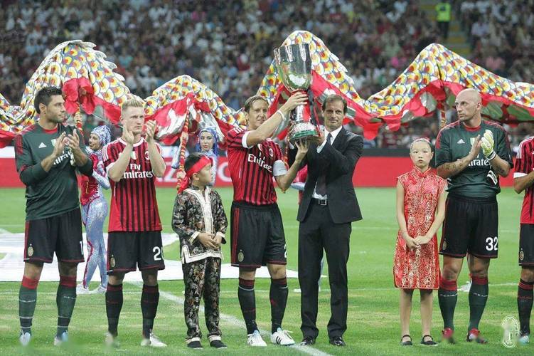 米兰祝凯文·博阿滕39岁生日快乐:依然在我们心中太空漫步