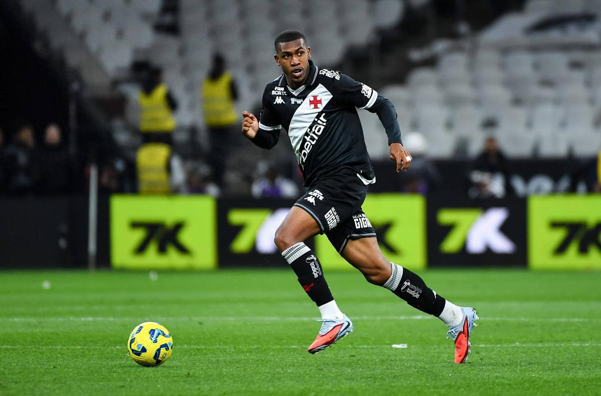 记者：拉扬拒绝多支欧冠豪门和沙特球队，选择在伯恩茅斯磨炼成长