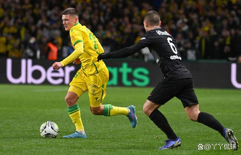 南特主帅谈与巴黎比赛被延期：我们有得选吗？我想我们只能适应