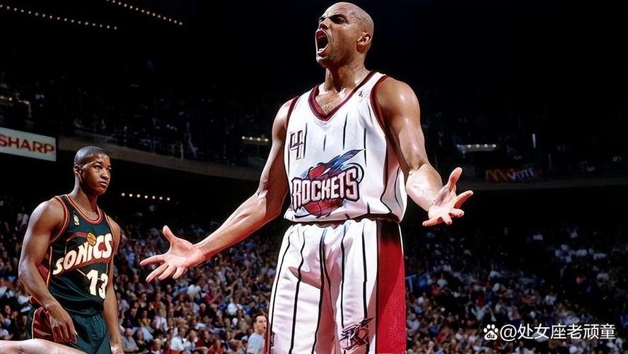 巴克利to奥尼尔：你被横扫5次&常年季后赛糟糕 后者：你0冠