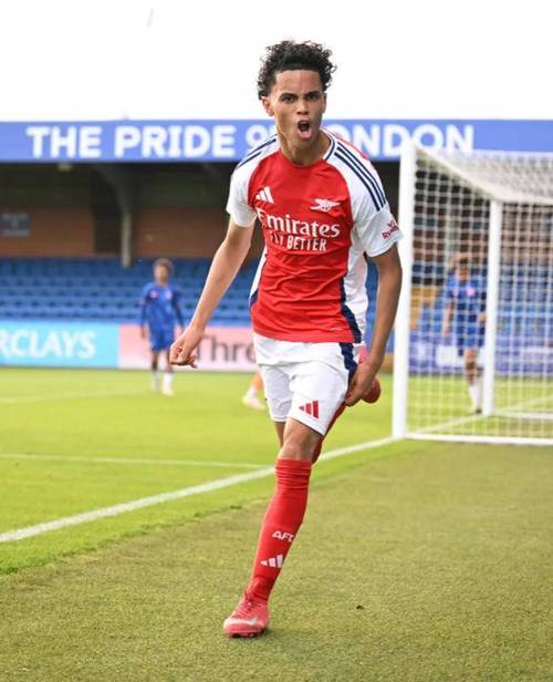 16岁零66天!官方:道曼成为阿森纳队史足总杯最年轻出场球员