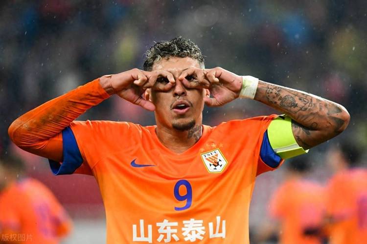 克雷桑:今年是我在泰山队第五年,希望集中精力把训练比赛做好