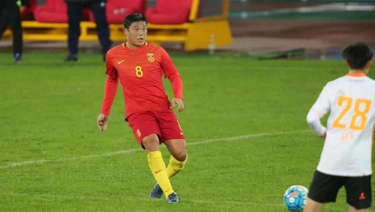 感谢吕文君，感谢蔡慧康，“一城一队”是你们用脚步丈量的承诺！