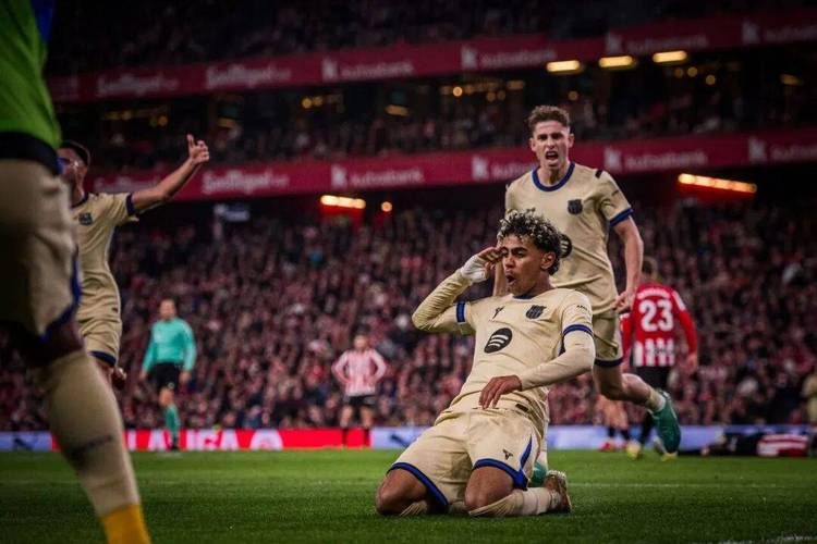 佩德里推进助攻，亚马尔内切兜射撞柱入网！巴萨1-0领先毕尔巴鄂