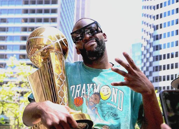 单挑追梦杀死比赛!SGA:无论对手怎么防守 我都会带着自信出手