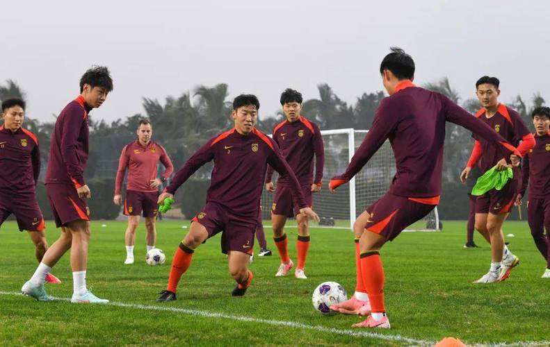 澎湃：李可伤退拉响警钟，对吴启鹏、汪海健等球员来说这是机会