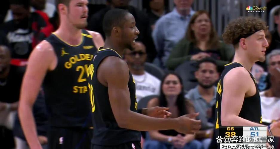 阿里纳斯:不觉得库明加不适配库里 不是他球商低 只是科尔不会用