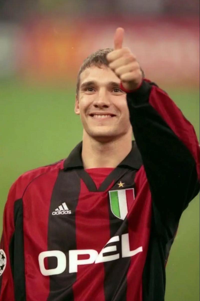 舍甫琴科：只要心中有火焰魔笛就应继续踢下去 莱奥正在逐步成熟