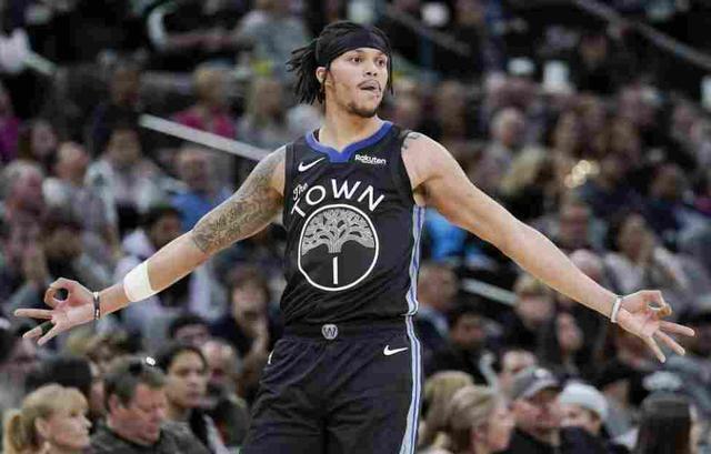 Scotto：爵士与18年6号秀中锋班巴签下第二份十天合同