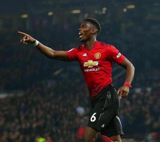 巴黎旧将瓦罗:合作过的最强球员是伊布 博格巴曾让我吃尽了苦头