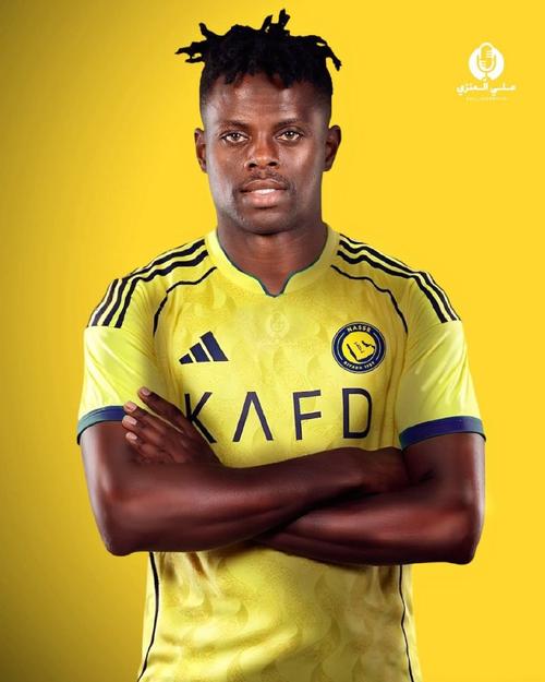 跟队记者：佩林可能在本赛季剩余时间里一直担任首发门将