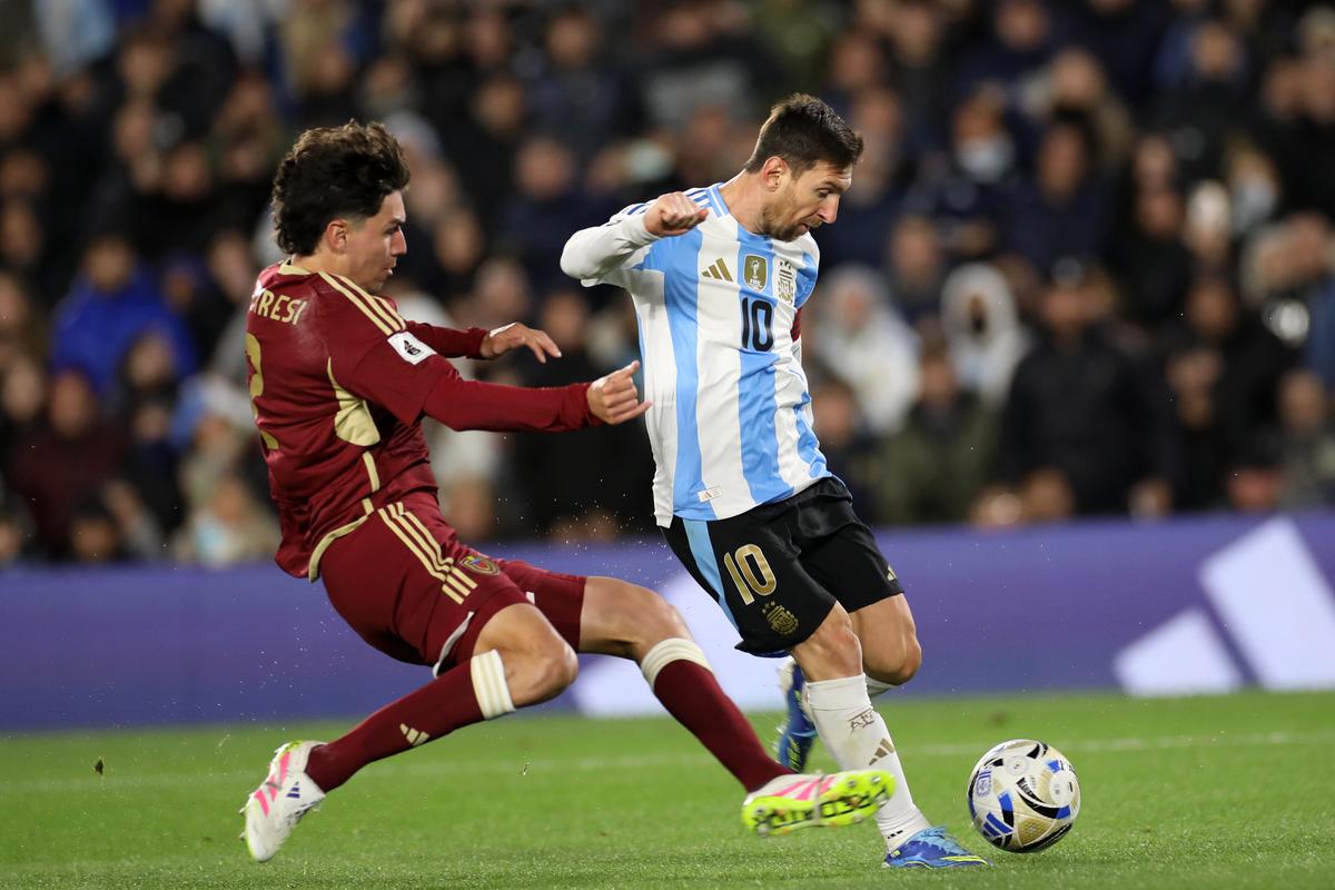 世体:阿根廷国脚塞内西放弃续约,巴萨成为潜在下家