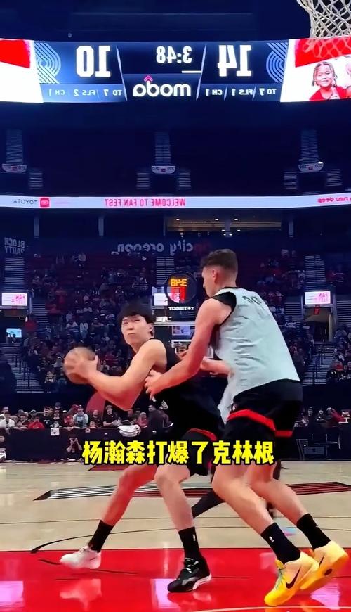 队记:韦斯利脚踝终结&杨瀚森暴扣联手贡献一个10佳球 很有意思