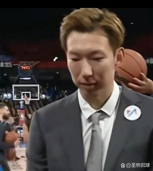 有伤！媒体人：曾凡博和周琦全明星时间不多 提前和教练组说好了