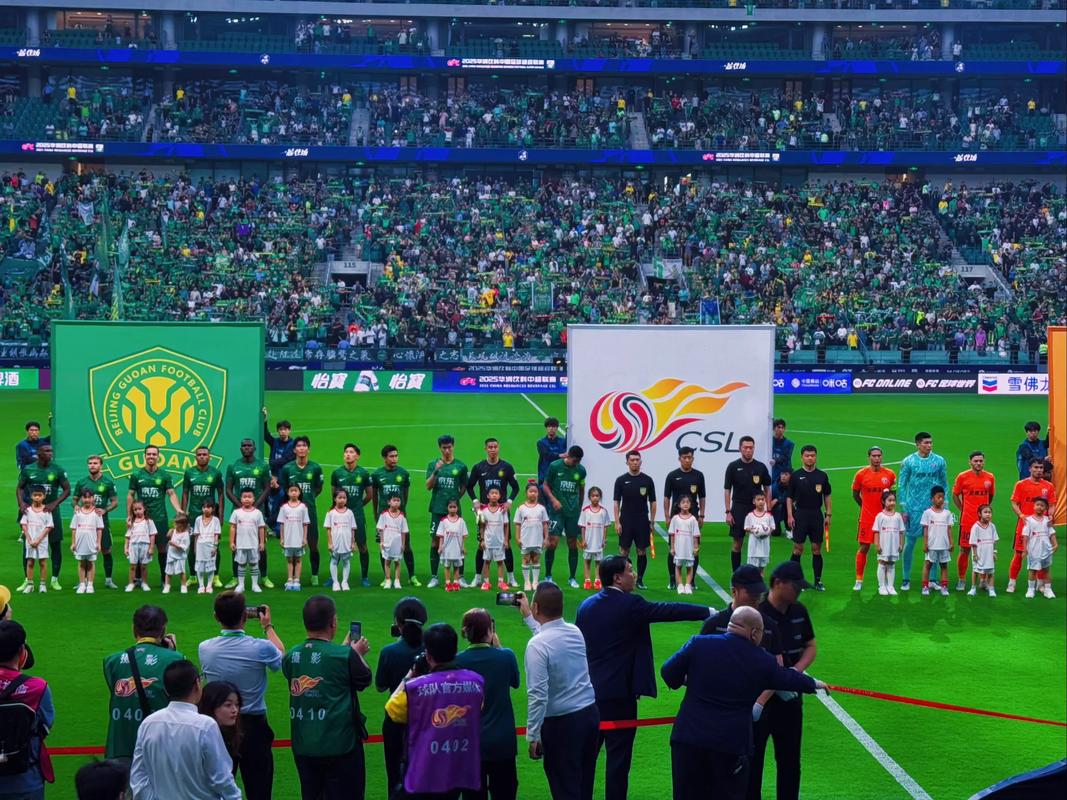 足球报:中超首轮上座人数超越去年,11队更换胸前赞助商