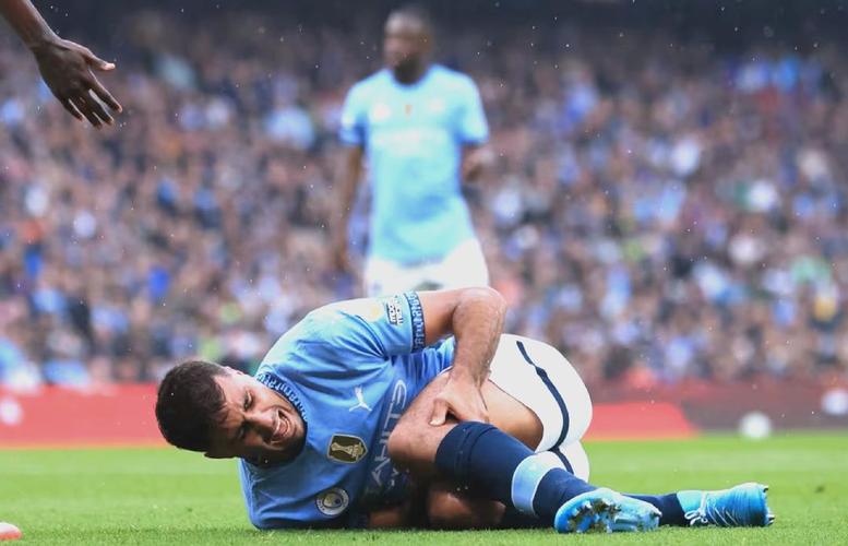 阿斯:曼城在罗德里的带领下焕然一新,球员接近赢金球奖时的状态