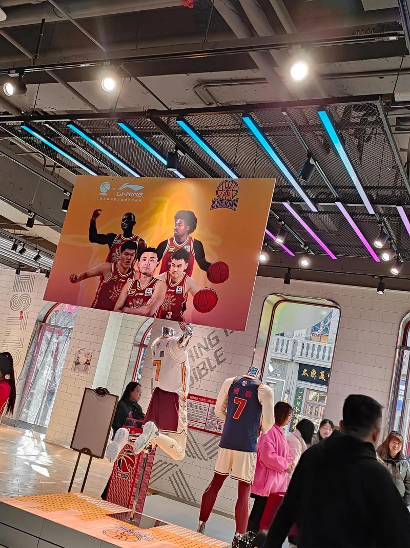 古德温:17年有中国俱乐部给我相当丰厚的报价,但我选择留在欧洲