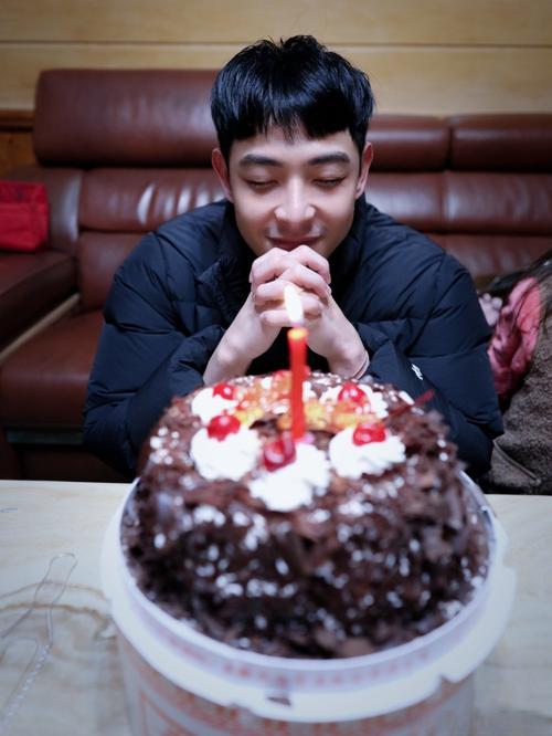 齐麟晒照:又一年全明星 真的很开心 期待下次还能再见