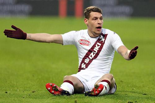 理查兹：雷克瑟姆的山姆·史密斯表现比德拉普更好，更像英超前锋