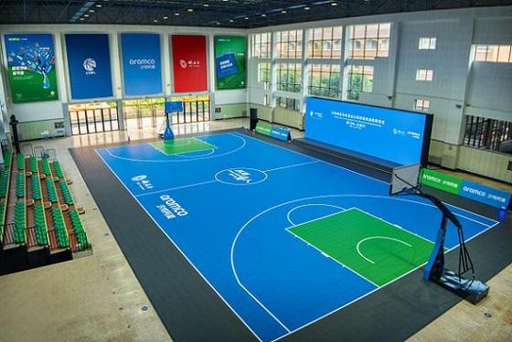 “投入新可能”公益球场在诸暨海亮融爱园正式启用