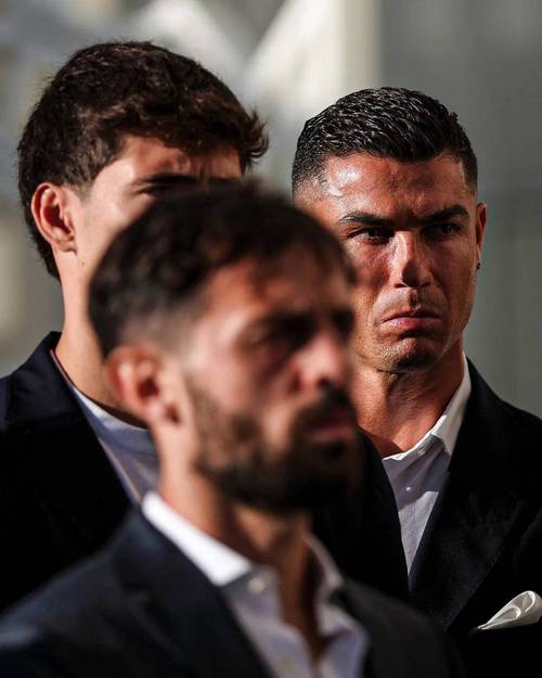 离谱！墨西哥媒体报道葡萄牙考虑征召若塔，记者道歉称本想写莱奥