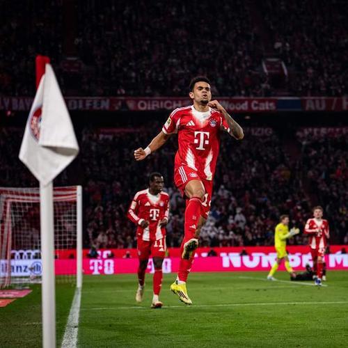 直播吧X小红书|德甲第25轮最佳：迪亚斯传射建功 赛季第4次当选！