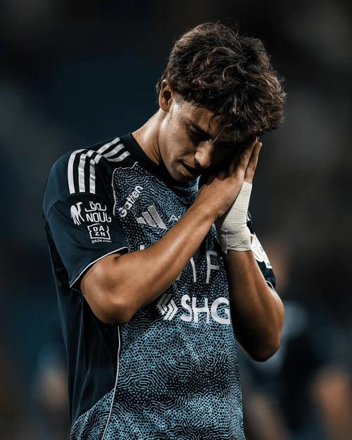 维尔茨数据：3射两正，无关键传球，1次错失进球，获评6.3分