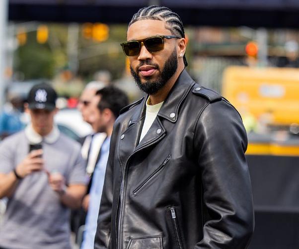 追梦：塔图姆复出对NBA和篮球这项运动都太棒了 对他只有喜欢尊重