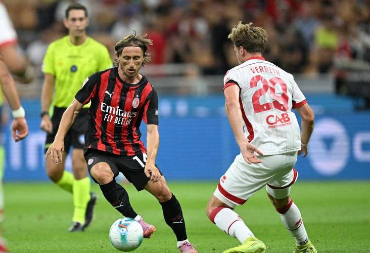 意媒：米兰成为本赛季意甲被罚款最多的球队，光迟到就被罚近11万