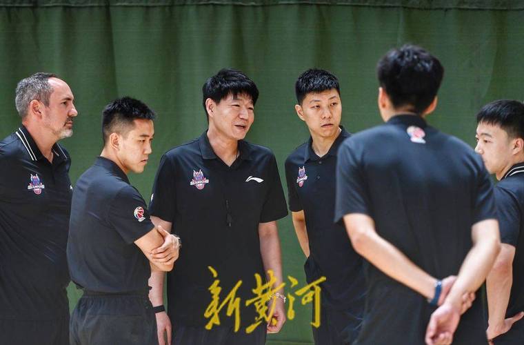 邱彪：给予约翰逊充分的适应空间与时间 希望他打出精气神与血性