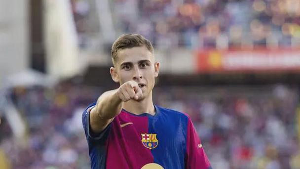 斯基拉：巴萨、曼联等队关注恩迪卡，罗马为球员估价5000万欧