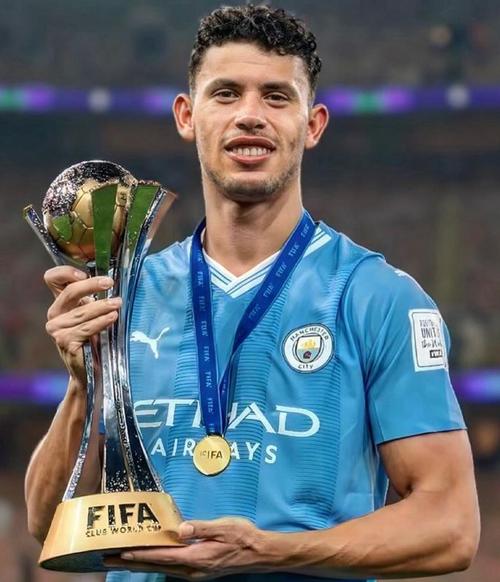 波耶特：努涅斯想要成为9号位球员，但他从未实现这个目标