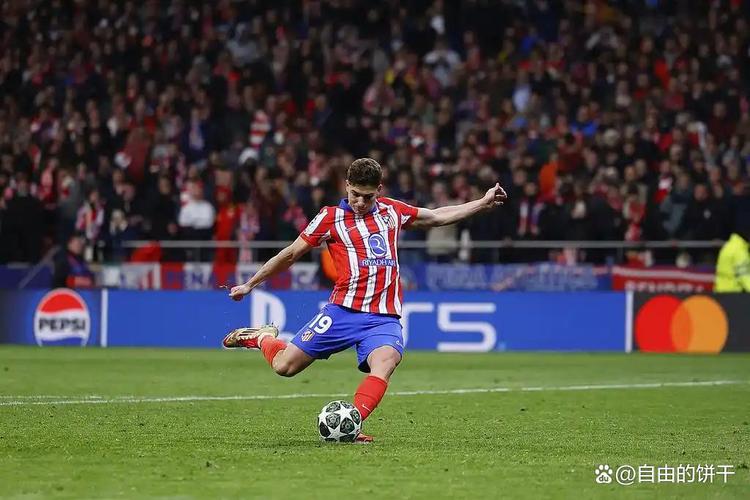 阿斯报：马竞对拉齐奥中卫吉拉感兴趣，转会费可能超过2000万欧元