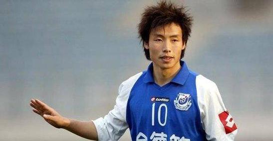 津媒：新鹏城主帅陈涛对首轮输球懊悔，认为辜负球迷信任