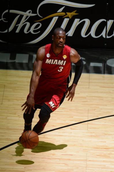 韦德：人们想象中的83分该是暴扣&干拔&各种高难度 而不是43罚球