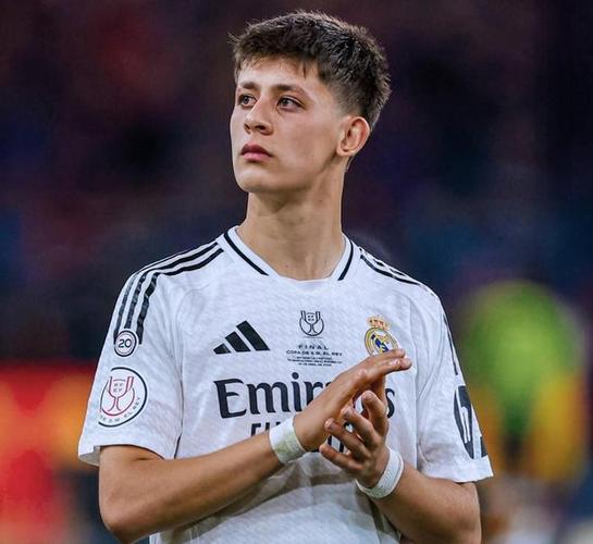 专业！马卡：皇马专门派175居莱尔防哈兰德，后者并非角球主攻手