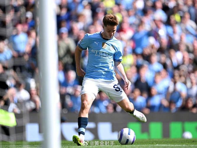 邮报：曼城更衣室赛后一片沉寂、没人说话，球员洗澡都提不起劲