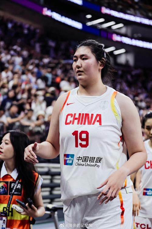 媒体人：张子宇是双刃剑 提供高效个人进攻 但影响全队的攻防发挥