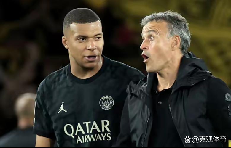 记者：巴黎有人批评恩里克选人和队友态度，但更衣室气氛并不紧张