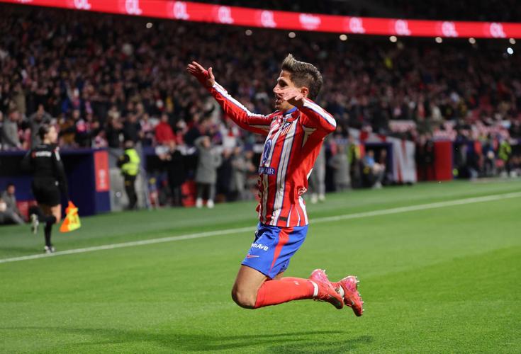 阿斯：西蒙尼要求两脚传球摆脱赫塔费的压迫 进攻时争夺第二落点