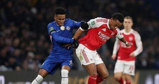 基翁解说阿森纳比赛被指缺乏中立性，阿邦拉霍：假摔骗点还能洗