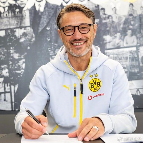 米体：尤文关注阿尔克马尔18岁高中锋科瓦奇，转会费约500万欧